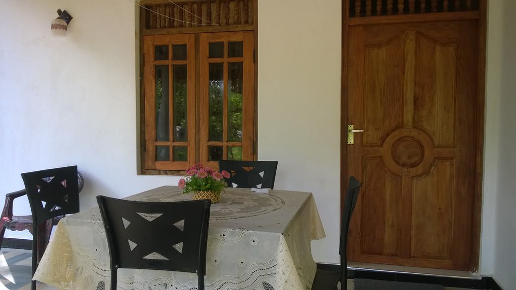 Danara Homestay Sigiriya Bagian luar foto