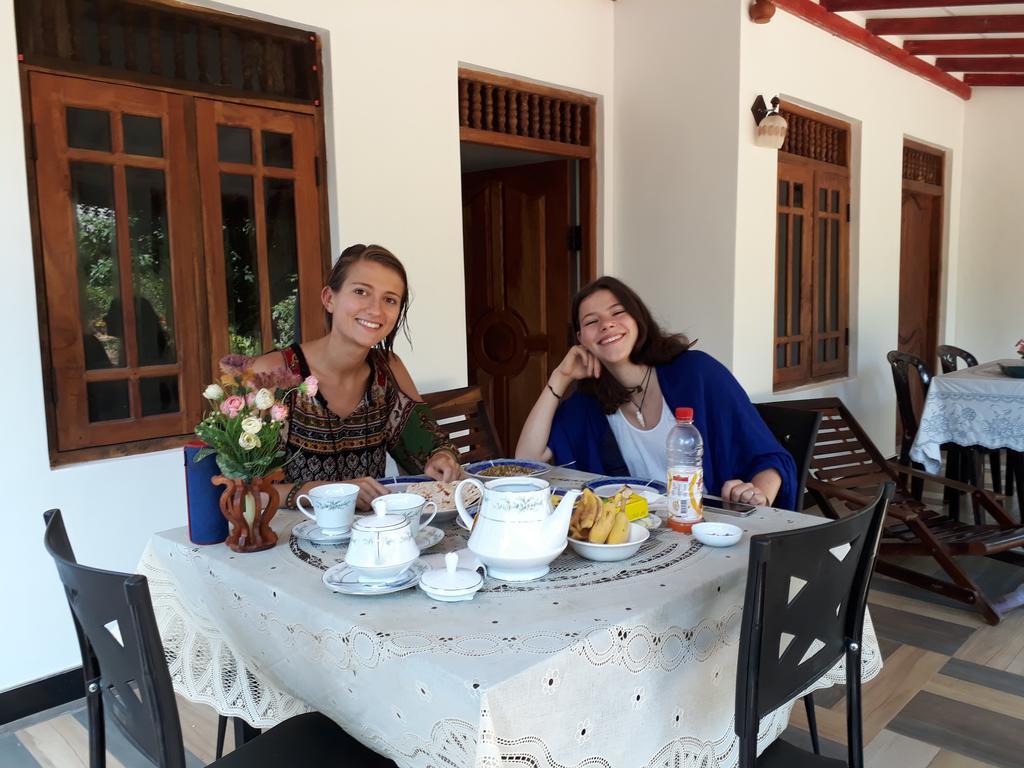 Danara Homestay Sigiriya Bagian luar foto